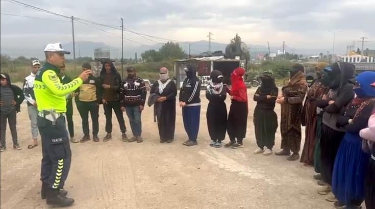 15 kişilik minibüsten 30 tarım işçisi çıktı