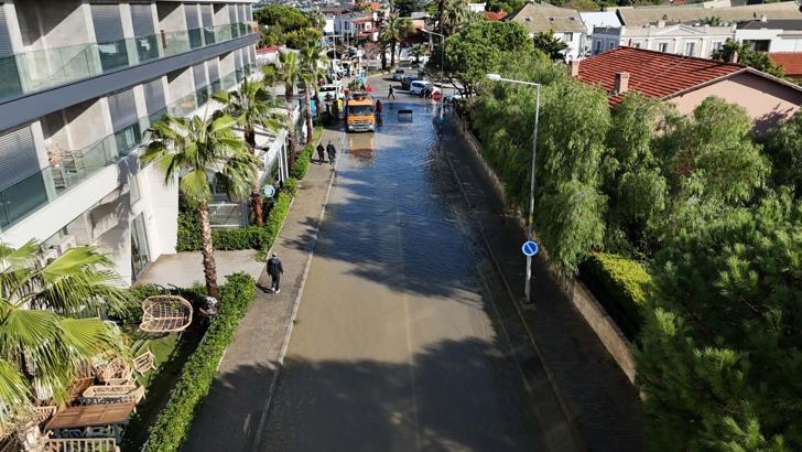 İzmir'de sağanak etkili oldu (5)