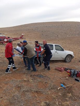 Dağlık alanda kalp krizi geçiren çoban, hava ambulansıyla kurtarıldı