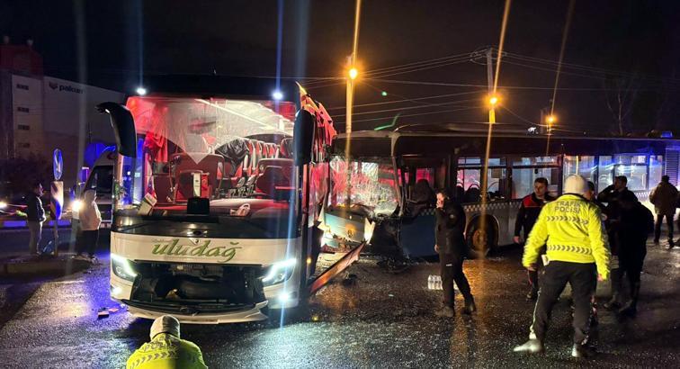 Tekirdağ'da iki otobüs çarpıştı; 9 yaralı