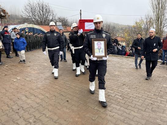 Şehit polis memuru, son yolculuğuna uğurlandı