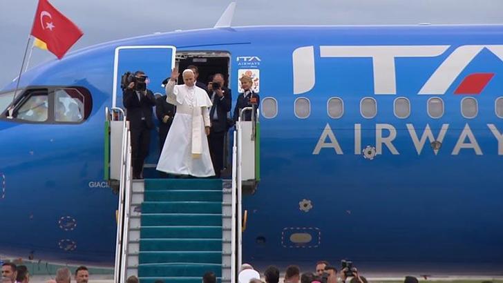Papa 14. Leo, Türkiye'den ayrıldı