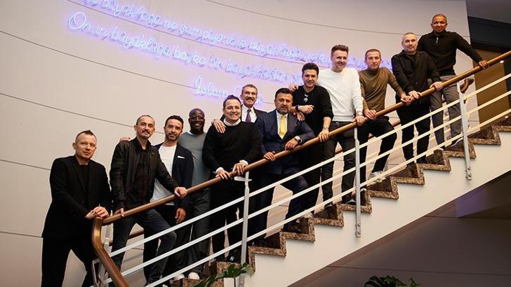 Fenerbahçe’nin efsane futbolcuları derbi öncesi bir araya geldi