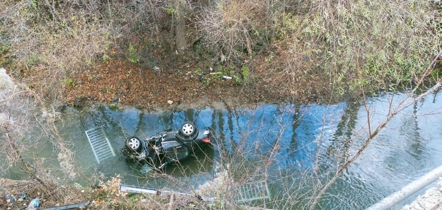 Gümüşhane'de otomobil çaya uçtu; 1 ölü, 1 yaralı