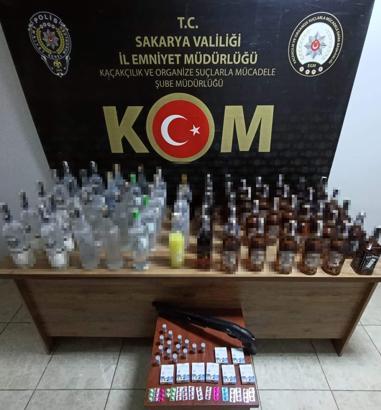 Sakarya'da kaçak içki ve ruhsatsız silah operasyonu: 1 gözaltı