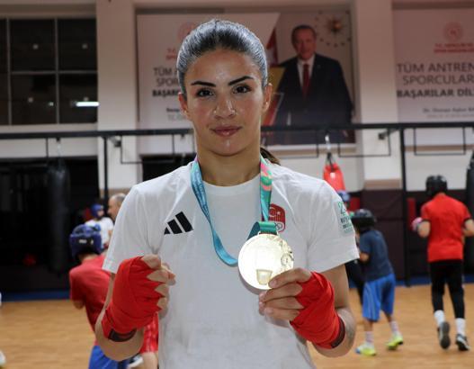 Riyad’da altın madalya kazanan boksör Evin, Avrupa Şampiyonası’na hazırlanıyor