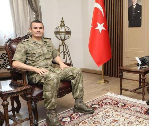 Makam aracıyla insan kaçakçılığı yapan eski tuğgeneralin cezası kesinleşti