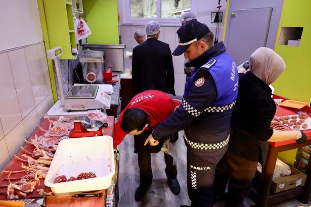 Menteşe'de zincir market ve kasaplar denetlendi