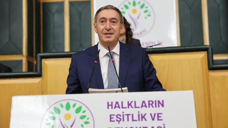 DEM Parti'li Bakırhan: Çözümü tartışmak varken anlamsız kavgalara başvurmak siyasetsizliktir