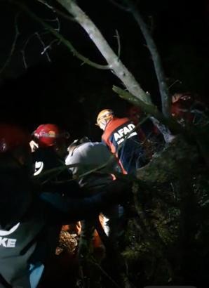 Bursa’da ormanda mahsur kalan vatandaş ekipler tarafından kurtarıldı