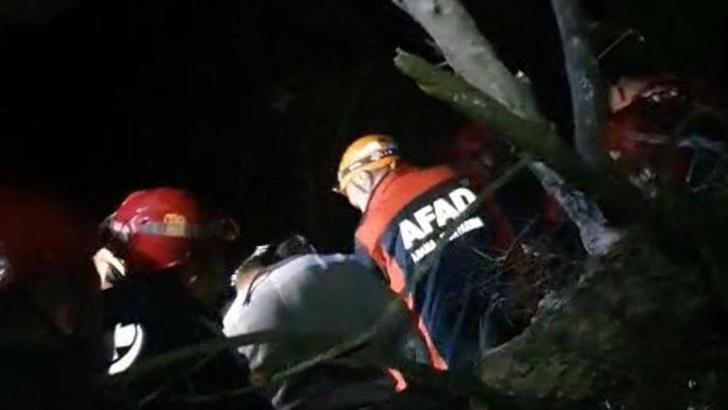 Bursa’da ormanda mahsur kalan vatandaş ekipler tarafından kurtarıldı