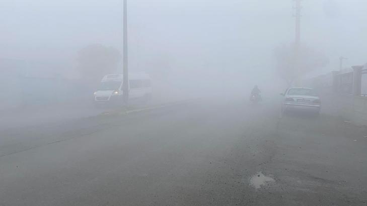 Iğdır'da sis etkili oldu