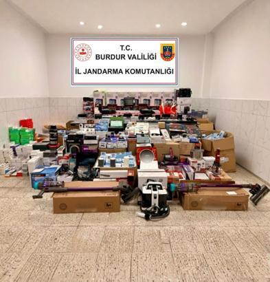 1 milyon 300 bin lira değerinde kaçak elektronik malzeme ele geçirildi