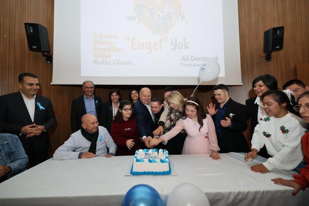 Yüreğir Belediyesi'nden Engelliler Günü farkındalık etkinliği