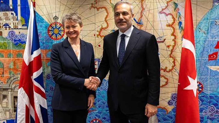 Bakan Fidan, Birleşik Krallık Dışişleri Bakanı Cooper ile görüştü