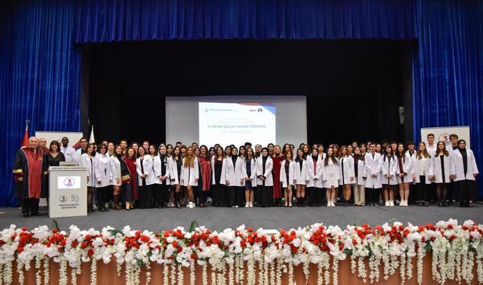 OMÜ Veteriner Fakültesi öğrencileri beyaz önlük giydi