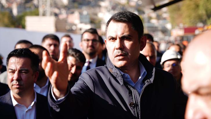 Bakan Kurum: Şimdi sizi böyle görüyoruz ya dünyanın en büyük mutluluğu bu bizim için