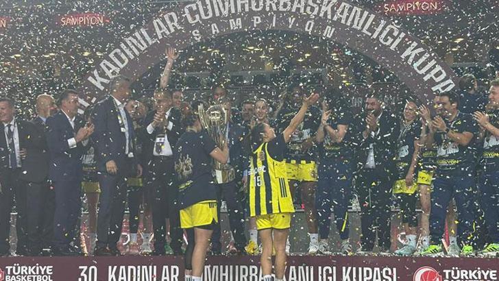 30'uncu Kadınlar Cumhurbaşkanlığı Kupası'nı Fenerbahçe Opet kazandı