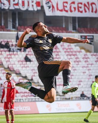 Aliağa FK'da kupa sevinci