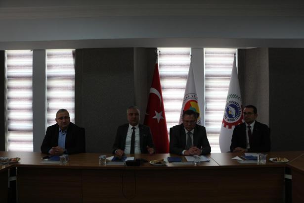 Mersin'de Rusya-Türkiye arasındaki ticaret ilişkileri konuşuldu