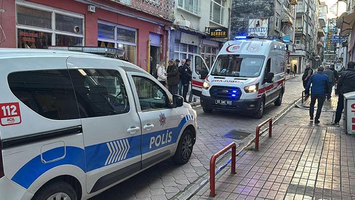 Kardeşiyle birlikte arkadaşını bıçakladı