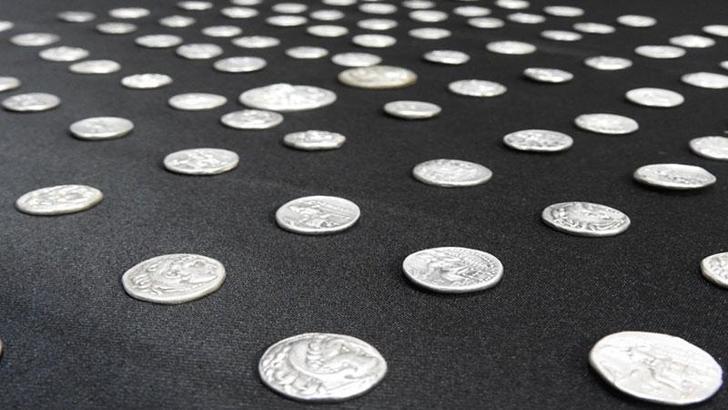 Edirne'de Helenistik döneme ait çok sayıda gümüş sikke ele geçirildi; 2 tutuklama