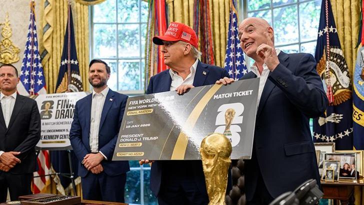 Trump'a ‘FIFA Barış Ödülü’ verildi