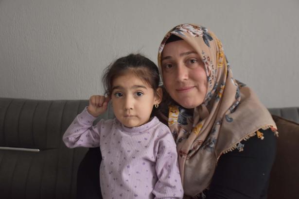 4 yaşındaki SMA'lı Cennet Su, ilk adımlarını attı