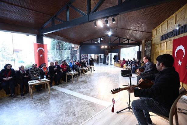 Büyükşehir Belediyesi'nden kadın muhtarlara özel program