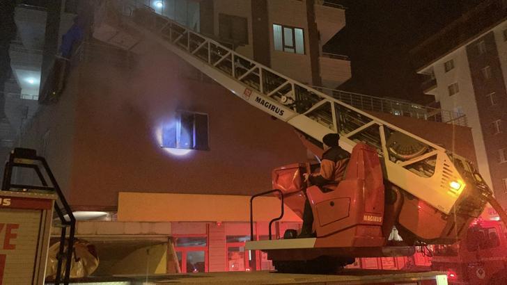 Rize’de depoda çıkan yangın söndürüldü