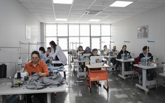 Giyim üretim kurslarına yoğun ilgi