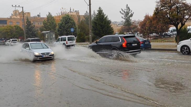 Diyarbakır ve Mardin’de sağanak