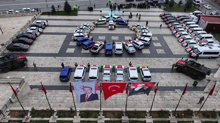 Sivas'ta polis ve jandarmaya 62 yeni araç tahsis edildi