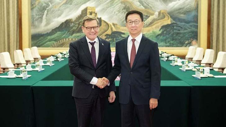 Almanya Dışişleri Bakanı Johann Wadephul, Çin'de