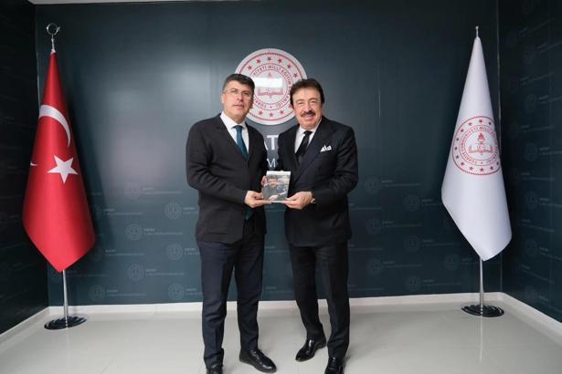 Ahmet Selçuk İlkan’dan Hatay İl Milli Eğitim Müdürlüğüne ziyaret