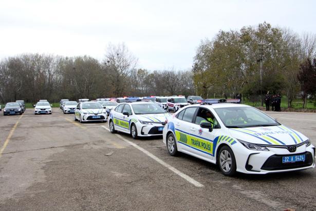 Edirne’de 82 yeni araç jandarma ve emniyet teşkilatı hizmetine alındı