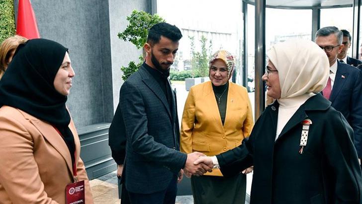 Emine Erdoğan: İsrail ordusu, Filistinli gazetecileri sindirmek için evlerini bombaladı