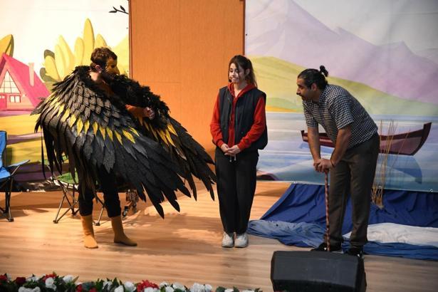 Ronnie-Göldeki Fısıltı oyunu Osmaniye’de sahnelendi