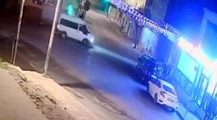 İstanbul - Avcılar'da 150 bin liralık tütün ürünü hırsızlığı kamerada