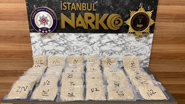 İstanbul - Esenyurt'ta uyuşturucu operasyonu: 133 bin adet hap ele geçirildi