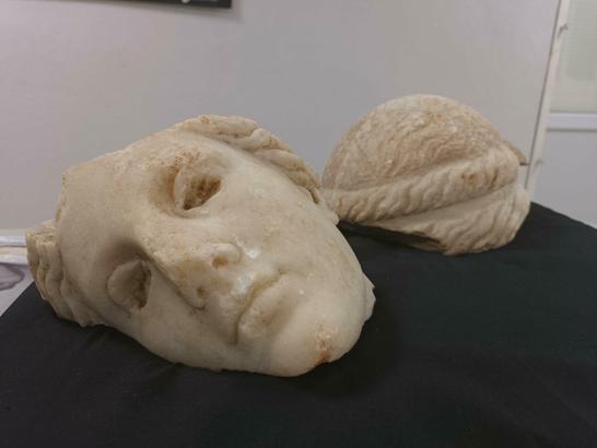 Metropolis'te 2 bin 200 yıllık tanrıça başı bulundu