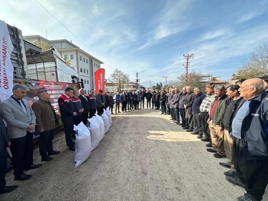 Osmaniye’de çiftçilere sertifikalı nohut tohumu dağıtıldı