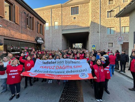 İzmir'de belediye işçilerinin eylemi 4'üncü gününde