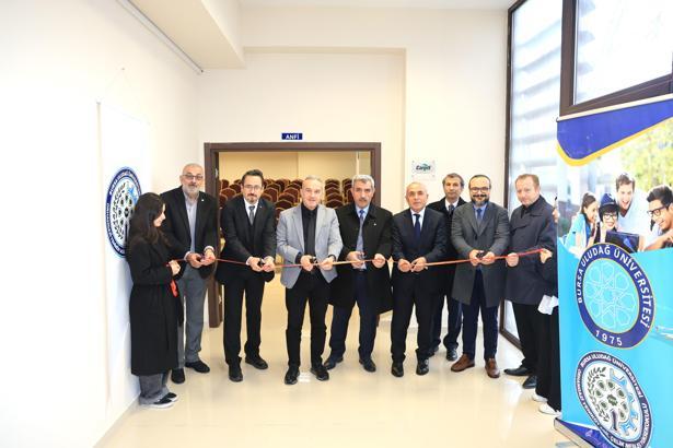 Nitelikli insan kaynağı yetiştirilmesi için üniversite-sanayi iş birliği