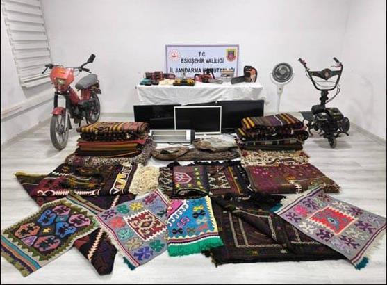 Eskişehir’de 20 evden hırsızlık yapan 2 şüpheli yakalandı