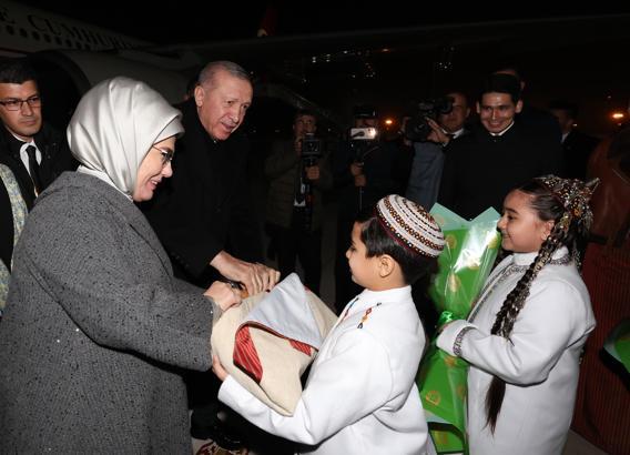 Cumhurbaşkanı Erdoğan, Türkmenistan'a gitti (2)