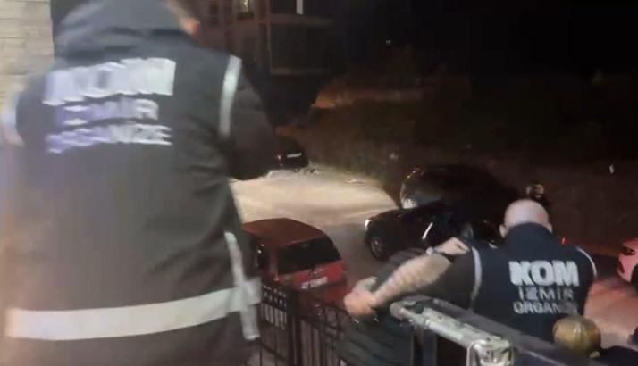 İzmir’de galeriye patlayıcı maddeyle saldırıya 5 gözaltı