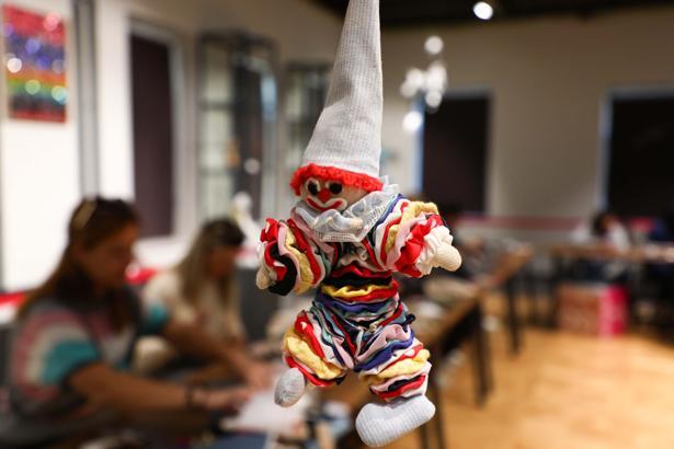 Atık kumaşlar, yılbaşı neşesine dönüştü