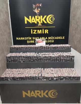 İzmir'de 55 bin 552 adet sentetik ecza hap ele geçirildi