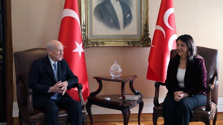 DEM Parti heyeti ile görüşen Bahçeli: Pervin Hanım'ın her cümlesine imzamı atıyorum
